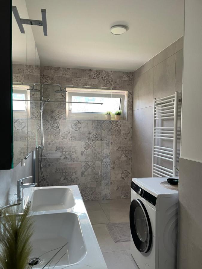 גמונדן Luxury - Apartment Mit Balkon In Seenaehe מראה חיצוני תמונה